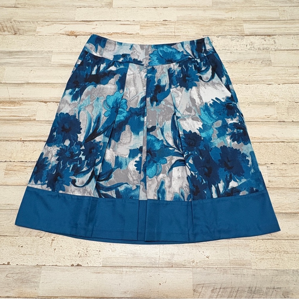 Ann Taylor Blue White Floral Side Zip Pockets Pleated Lined Skirt Size 0